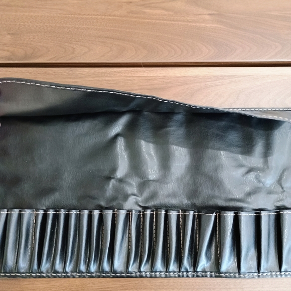 Black Leather Wallet - Picture 4 of 4